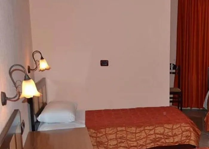 Otel George Görice