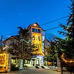 Hotel George 3*