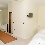 Hotel George Korce