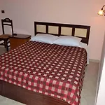 George 3* Korce