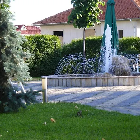 George Hotel 3*