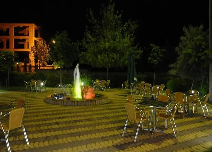 乔治酒店 3* 科尔察